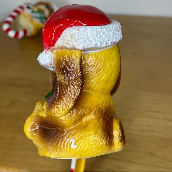 Vintage Christmas Dogs Plastic Mantle Stocking Holder Set Of 2 Candy Cane - Picture 14 of 16